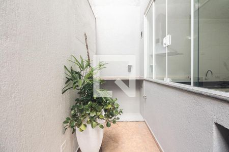 Casa à venda com 140m², 3 quartos e 2 vagas Casa à venda com 140m², 3 quartos e 2 vagasQuintal Lateral