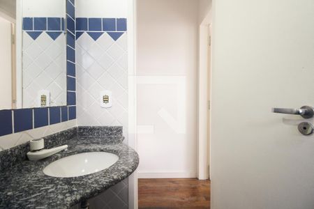 Casa à venda com 140m², 3 quartos e 2 vagas Casa à venda com 140m², 3 quartos e 2 vagasBanheiro Social
