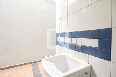 Casa à venda com 140m², 3 quartos e 2 vagas Casa à venda com 140m², 3 quartos e 2 vagasÁrea de Serviço