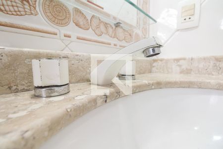 Casa à venda com 140m², 3 quartos e 2 vagas Casa à venda com 140m², 3 quartos e 2 vagasSuíte - Banheiro Suíte