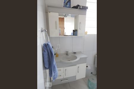 Casa à venda com 138m², 3 quartos e 2 vagasBanheiro da suíte