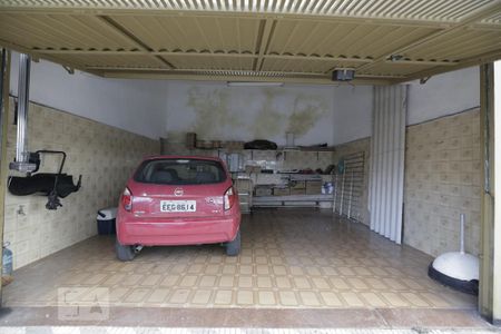 Casa à venda com 138m², 3 quartos e 2 vagasGaragem