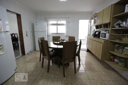 Casa à venda com 138m², 3 quartos e 2 vagasCozinha