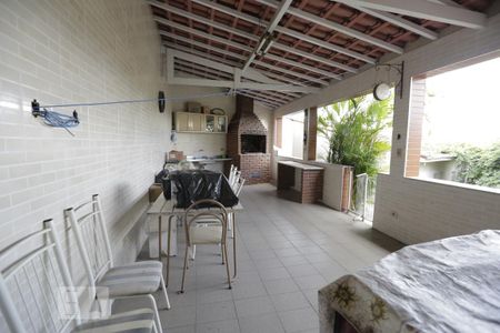 Casa à venda com 138m², 3 quartos e 2 vagasChurrasqueira