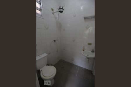 Casa à venda com 138m², 3 quartos e 2 vagasBanheiro de serviço