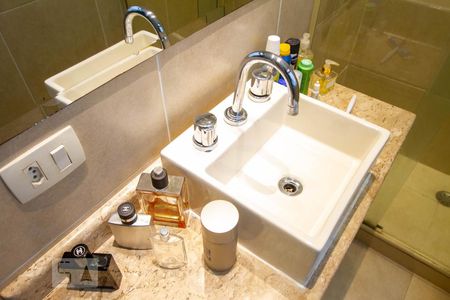 Apartamento à venda com 72m², 2 quartos e sem vagaBanheiro