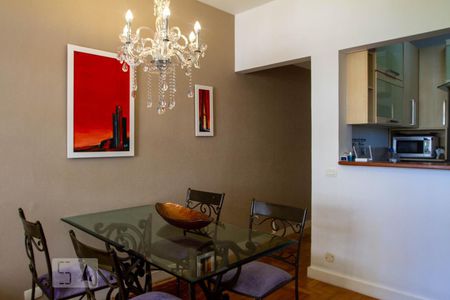 Apartamento à venda com 72m², 2 quartos e sem vagaSala