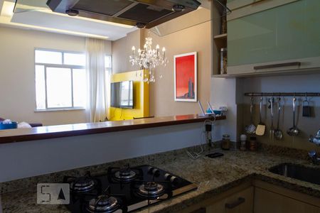 Apartamento à venda com 72m², 2 quartos e sem vagaCozinha