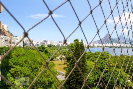 Apartamento à venda com 72m², 2 quartos e sem vagaVista