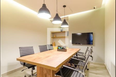 Studio para alugar com 25m², 1 quarto e sem vaga Studio para alugar com 25m², 1 quarto e sem vagaSala de reunião