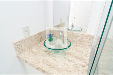 Studio para alugar com 25m², 1 quarto e sem vaga Studio para alugar com 25m², 1 quarto e sem vagaBanheiro Social