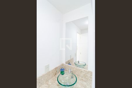 Studio para alugar com 25m², 1 quarto e sem vaga Studio para alugar com 25m², 1 quarto e sem vagaBanheiro Social