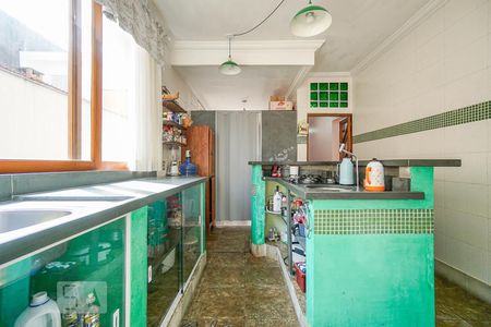 Casa à venda com 238m², 4 quartos e 2 vagasCozinha