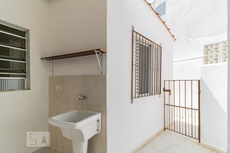 Casa para alugar com 45m², 1 quarto e sem vaga Casa para alugar com 45m², 1 quarto e sem vagaEntrada