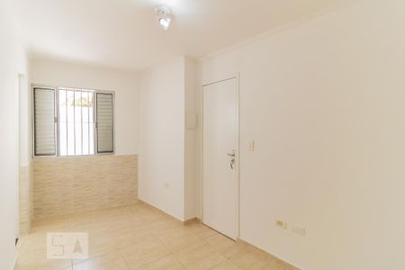 Suíte de casa para alugar com 1 quarto, 45m² em Vila Firmiano Pinto, São Paulo