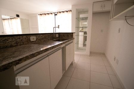 Apartamento à venda com 57m², 1 quarto e sem vaga Apartamento à venda com 57m², 1 quarto e sem vagaCozinha