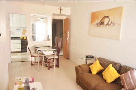 Sala de apartamento para alugar com 3 quartos, 80m² em Costa Azul, Salvador