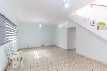Casa à venda com 240m², 3 quartos e 5 vagasSala