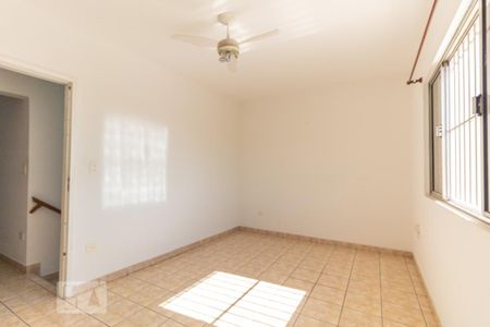 Casa à venda com 240m², 3 quartos e 5 vagasQuarto 2