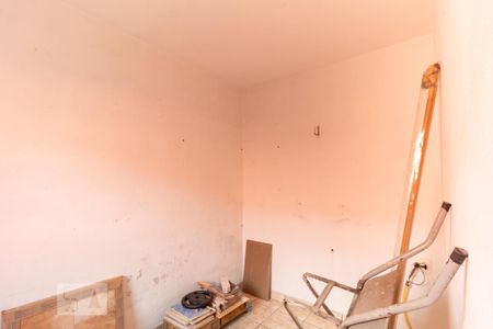 Casa à venda com 240m², 3 quartos e 5 vagasQuarto de Serviço
