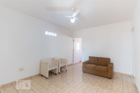 Casa à venda com 240m², 3 quartos e 5 vagasSala 2