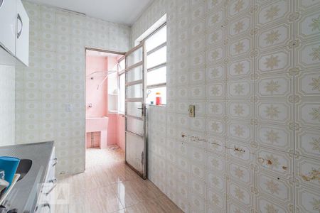Cozinha de apartamento à venda com 2 quartos, 72m² em Santa Cecilia, Porto Alegre