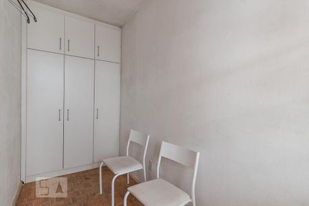 Quarto de Serviço de apartamento à venda com 2 quartos, 72m² em Santa Cecilia, Porto Alegre