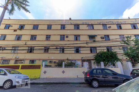 Apartamento para alugar com 55m², 2 quartos e sem vagaFachada