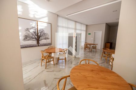 Apartamento à venda com 32m², 1 quarto e 1 vaga Apartamento à venda com 32m², 1 quarto e 1 vagaÁrea comum - Salão de festas