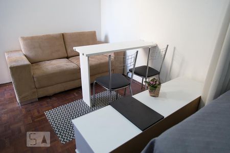 Studio - Sala de kitnet/studio para alugar com 1 quarto, 21m² em Vila Libanesa, São Paulo