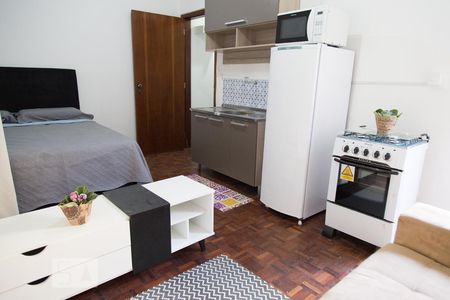 Studio de kitnet/studio para alugar com 1 quarto, 21m² em Vila Libanesa, São Paulo