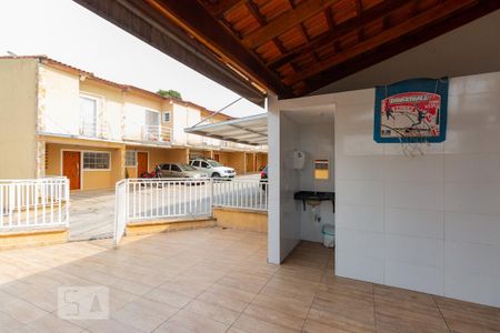 Casa de condomínio à venda com 72m², 2 quartos e 2 vagasÁrea comum - churrasqueira