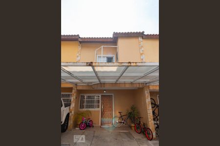 Casa de condomínio à venda com 72m², 2 quartos e 2 vagasFachada da casa 