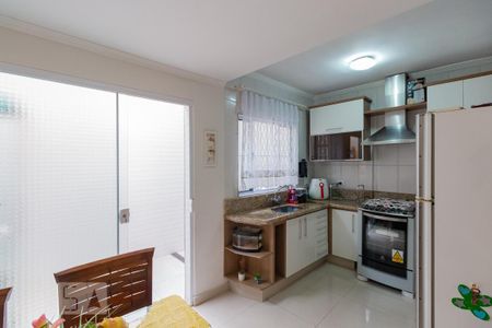 Casa de condomínio à venda com 72m², 2 quartos e 2 vagasCozinha