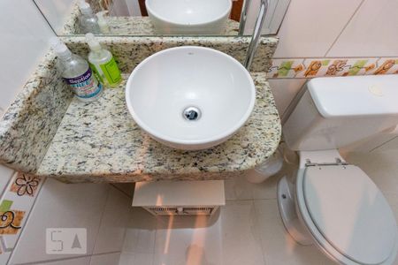 Casa de condomínio à venda com 72m², 2 quartos e 2 vagasLavabo