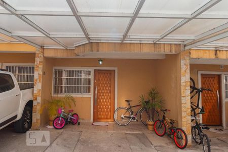 Casa de condomínio à venda com 72m², 2 quartos e 2 vagasFachada da casa 