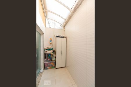 Casa de condomínio à venda com 72m², 2 quartos e 2 vagasLavanderia
