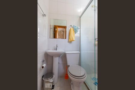 Casa de condomínio à venda com 72m², 2 quartos e 2 vagasBanheiro suite 1