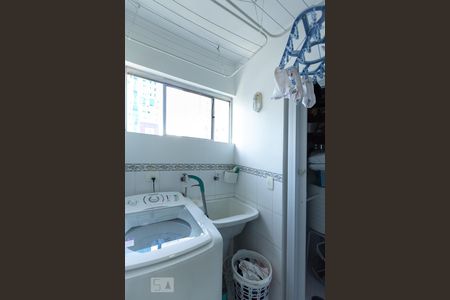 Apartamento à venda com 68m², 2 quartos e 1 vaga Apartamento à venda com 68m², 2 quartos e 1 vagaÁrea de serviço