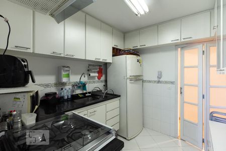 Apartamento à venda com 68m², 2 quartos e 1 vaga Apartamento à venda com 68m², 2 quartos e 1 vagaCozinha