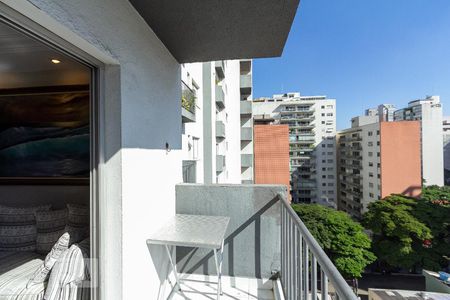 Apartamento à venda com 68m², 2 quartos e 1 vaga Apartamento à venda com 68m², 2 quartos e 1 vagaVaranda
