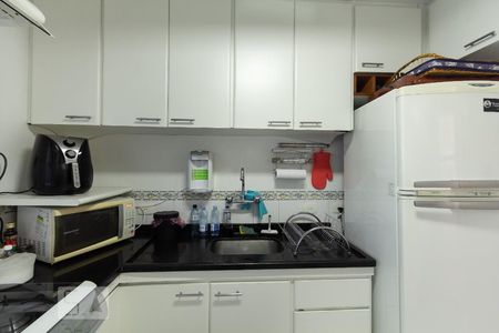 Apartamento à venda com 68m², 2 quartos e 1 vaga Apartamento à venda com 68m², 2 quartos e 1 vagaCozinha - Armários