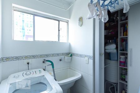 Apartamento à venda com 68m², 2 quartos e 1 vaga Apartamento à venda com 68m², 2 quartos e 1 vagaÁrea de serviço