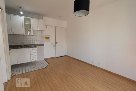Apartamento para alugar com 28m², 1 quarto e 1 vaga Apartamento para alugar com 28m², 1 quarto e 1 vagaSala