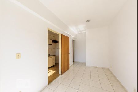 Sala de apartamento para alugar com 1 quarto, 50m² em Centro, Campinas