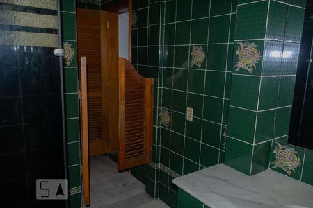Casa à venda com 450m², 5 quartos e 4 vagasBanheiro