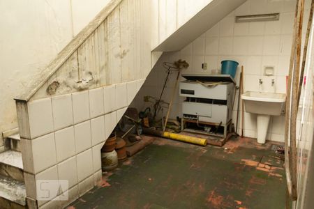 Casa à venda com 450m², 5 quartos e 4 vagasÁrea de Serviço 2