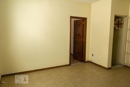 Casa à venda com 450m², 5 quartos e 4 vagassala do quarto andar