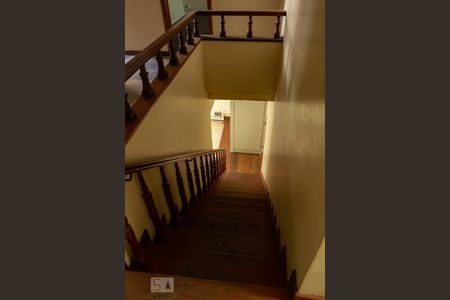 Casa à venda com 450m², 5 quartos e 4 vagasescada 