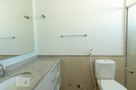 Apartamento para alugar com 134m², 3 quartos e 1 vaga Apartamento para alugar com 134m², 3 quartos e 1 vagaBanheiro da Suíte